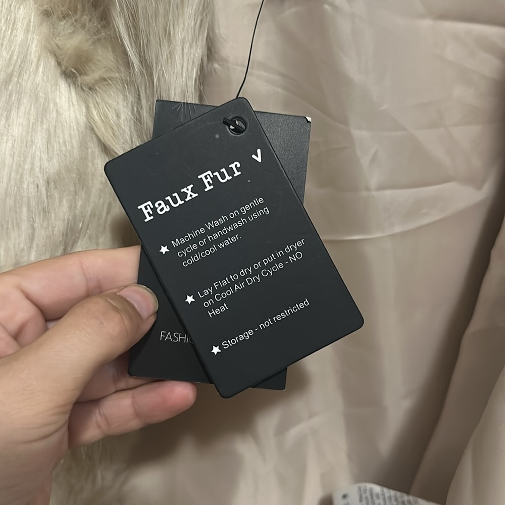 FashionNova Faux Fur Jacket in Cream - Picture 5 of 6